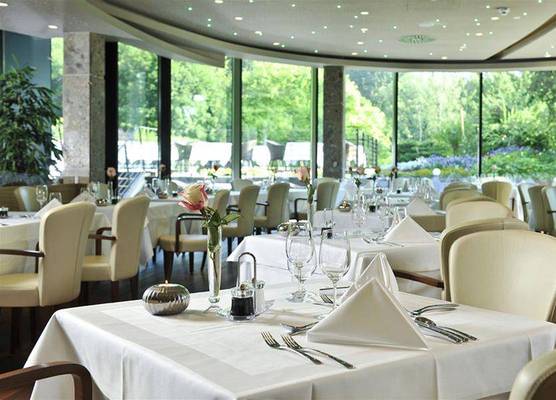 Hotel Warmbaderhof 1