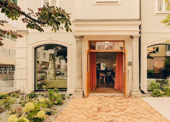 Design Hotel zum Hirschen Salzburg 1