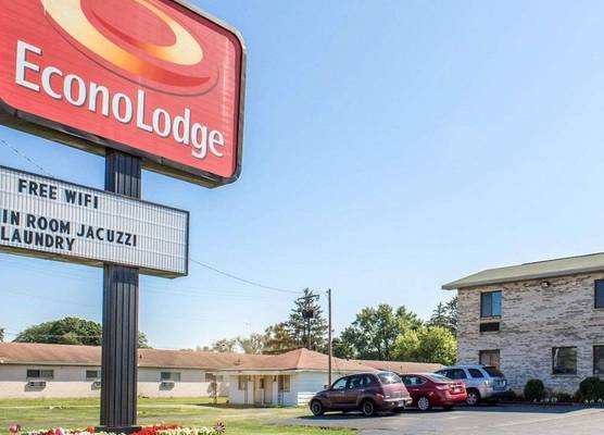 Econo Lodge Elkhart North 1