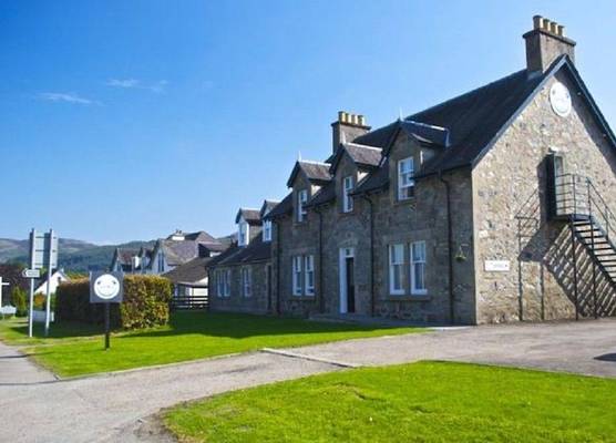 Loch Ness Guest House 1