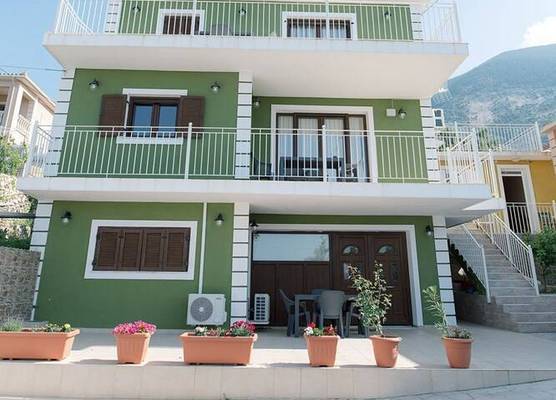Lakis Residences 1