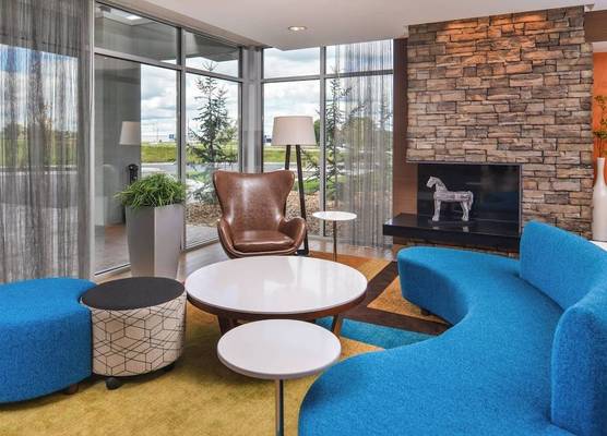 Fairfield Inn & Suites by Marriott Warrensburg 1