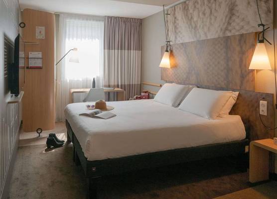 ibis Lyon Caluire Cité Internationale 1