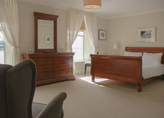 Walter Raleigh Hotel 1