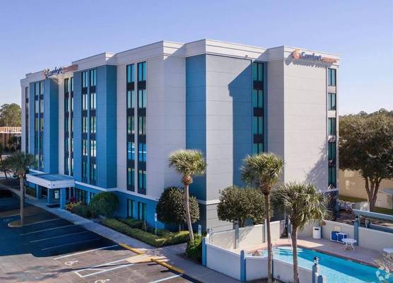Comfort Suites Baymeadows Near Butler Blvd 1