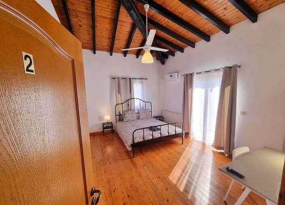 Mountains Retreat Rooms & Suites 1