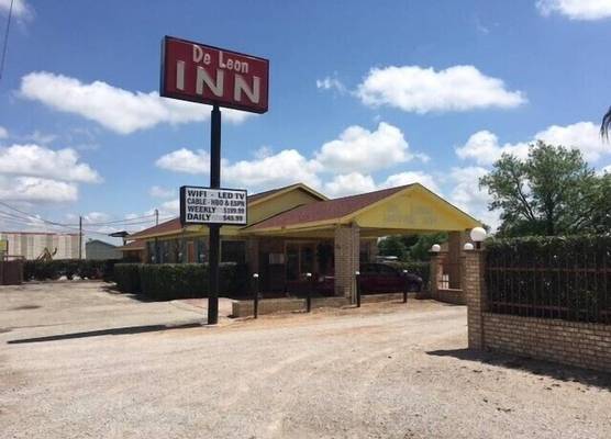 De Leon Inn 1