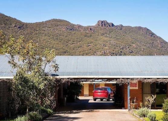 Kookaburra Motor Lodge 1