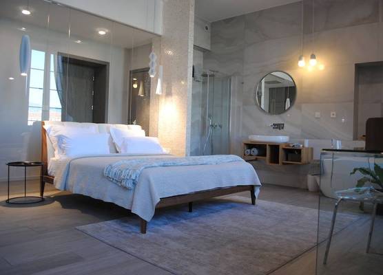 Les Suites Massena 1