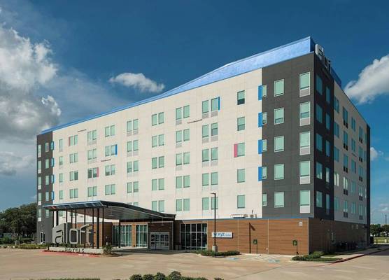 Aloft by Marriott DFW Airport North 1