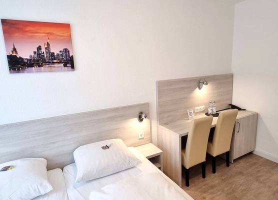 Adler Hotel Frankfurt 1