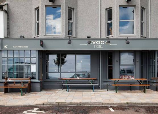 Avoca Hotel 1
