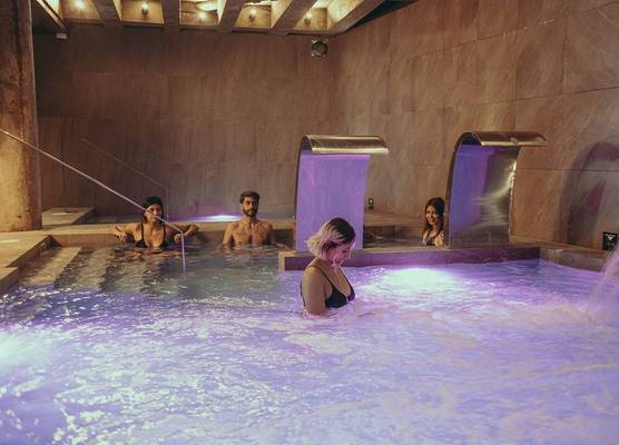 Viajero Bogotá Hostel & Spa 1