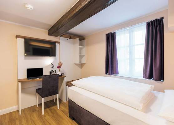 Hotel Scheffler Lüneburg by UniqStay 1