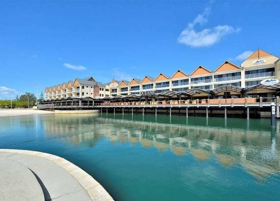 Dolphin Quay Apartments 1
