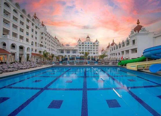 Oz Hotels Side Premium 1