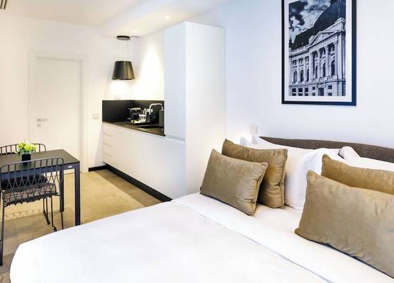 OLD TOWN SNAIL Design Apartments 1
