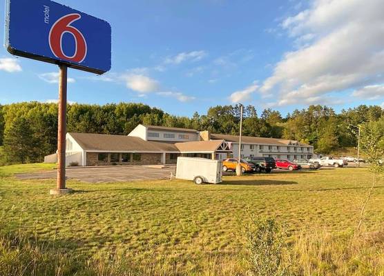 Motel 6 Norway MI 1