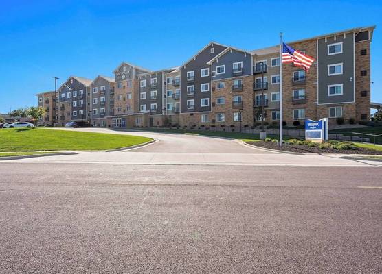 WaterWalk Extended Stay by Wyndham Kansas City - Overland Pk 1