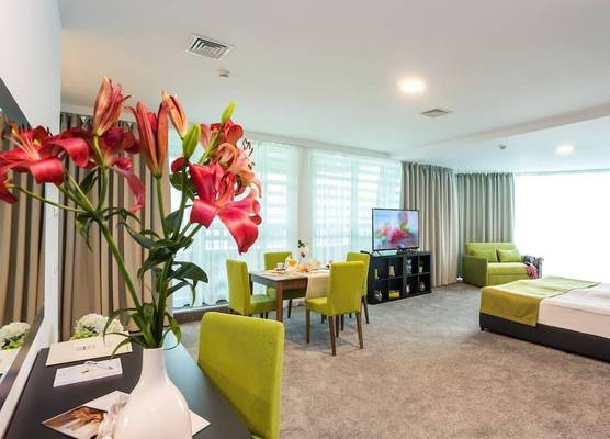 Earth & People Hotel & SPA - Free Parking & Swimming Pool 1