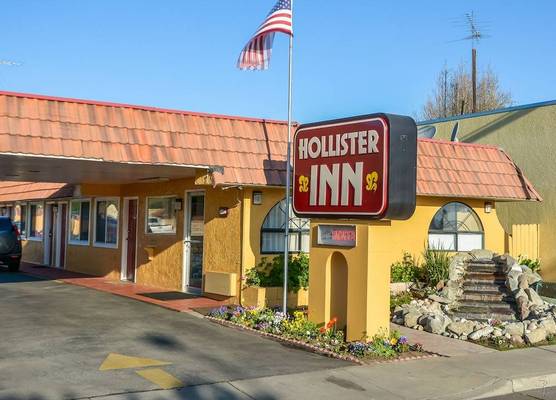 Hollister Inn 1