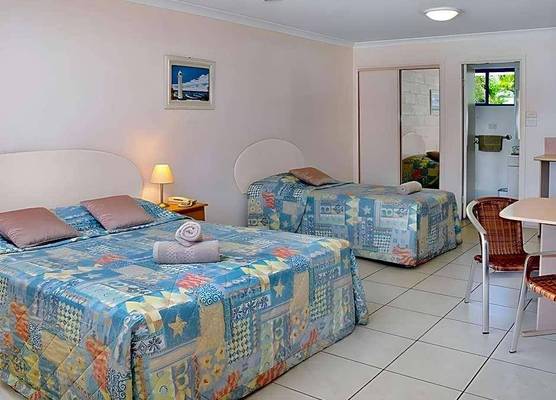 Yamba Twin Pines Motel 1