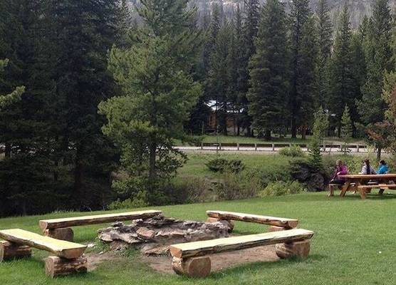 Grizzly Lodge 1