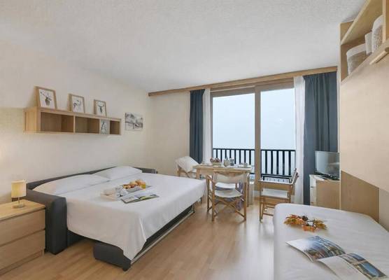 Studio Sansi 34 With Balcony Views 1