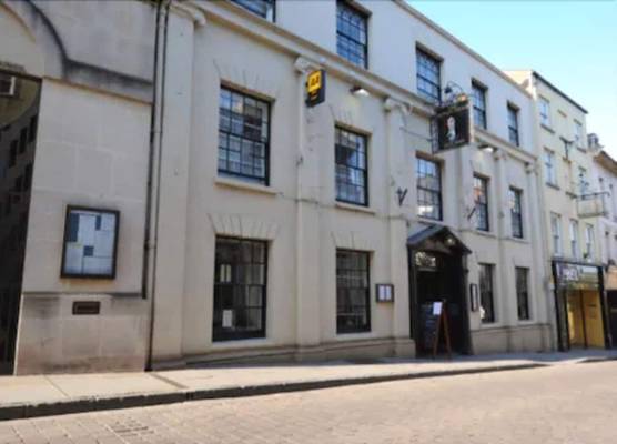 The Kings Head Hotel 1