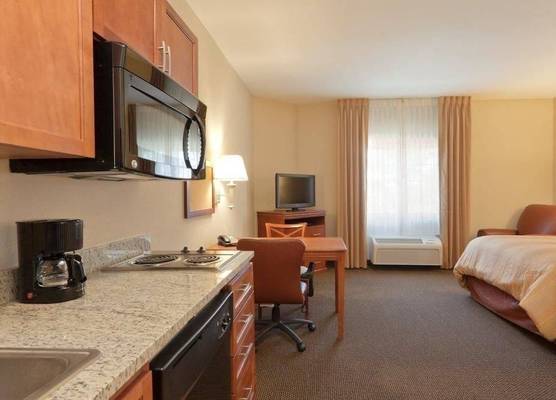Candlewood Suites ENTERPRISE by IHG 1