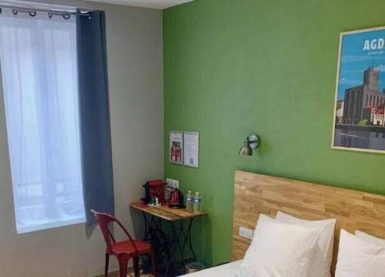 Logis Hotel Yseria - Historical Center 1
