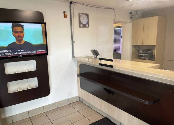 Suite Stay Evansville 1