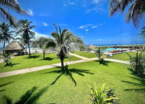 HOTEL TESORO BEACH 1
