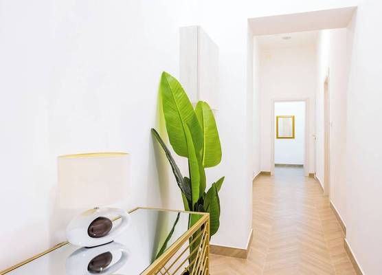 Essentia Home 1