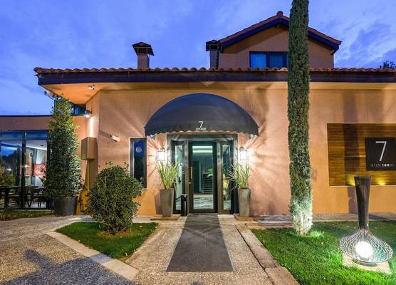 7 Rooms - Adults Only 1