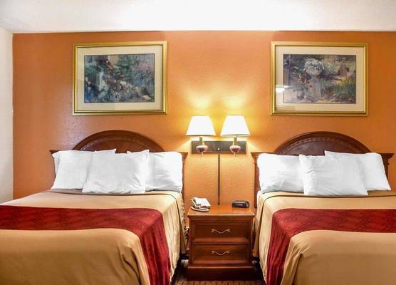 Econo Lodge Cuba I-86 1