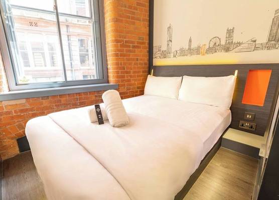 easyHotel Manchester 1