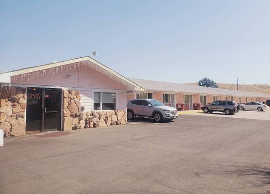 The Budget Inn Express 1