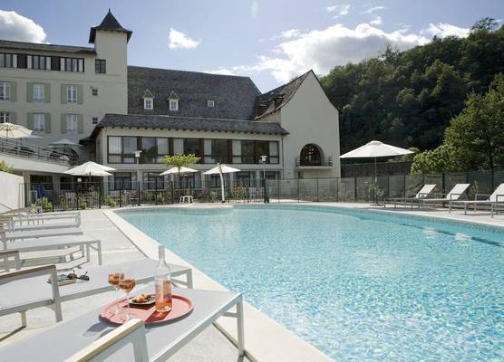 Logis Hôtel restaurant La Rivière 1
