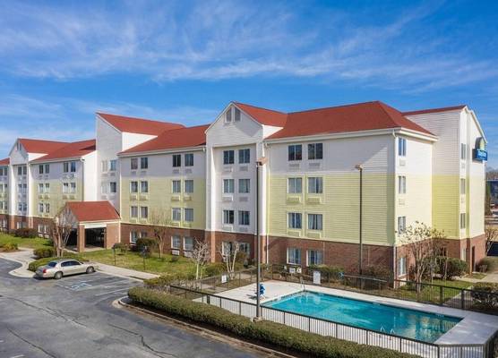 Days Inn by Wyndham Macon I-75 North 1