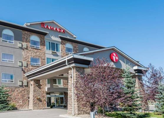 Canalta Hotel High River 1