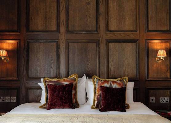 Rose And Crown Hotel 1