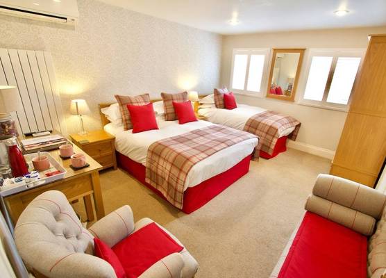 Chestnuts House Boutique B&B 1