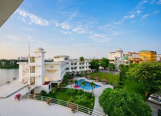Huong Giang Hotel Resort & Spa 1
