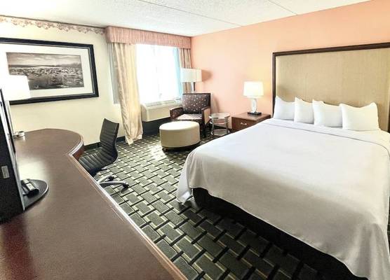 Fairbridge Hotel Cleveland East 1