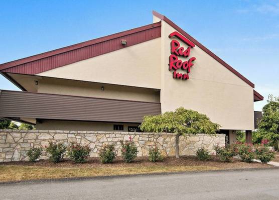 Red Roof Inn Fairmont 1
