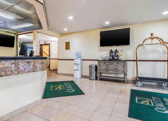 Quality Inn & Suites Lacey Olympia 1