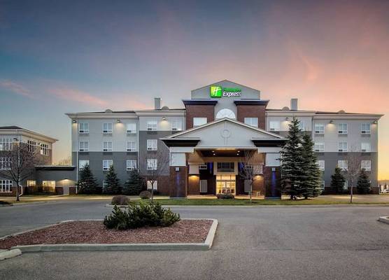 Holiday Inn Express & Suites AIRDRIE-CALGARY NORTH by IHG 1