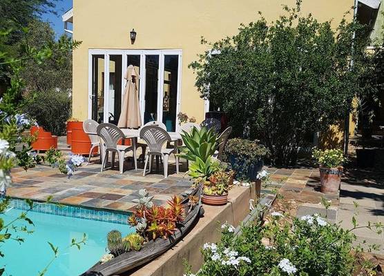 Steytlerville Villa Guest house 1