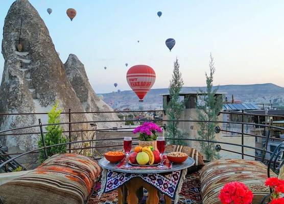 Safran Cave Hotel 1